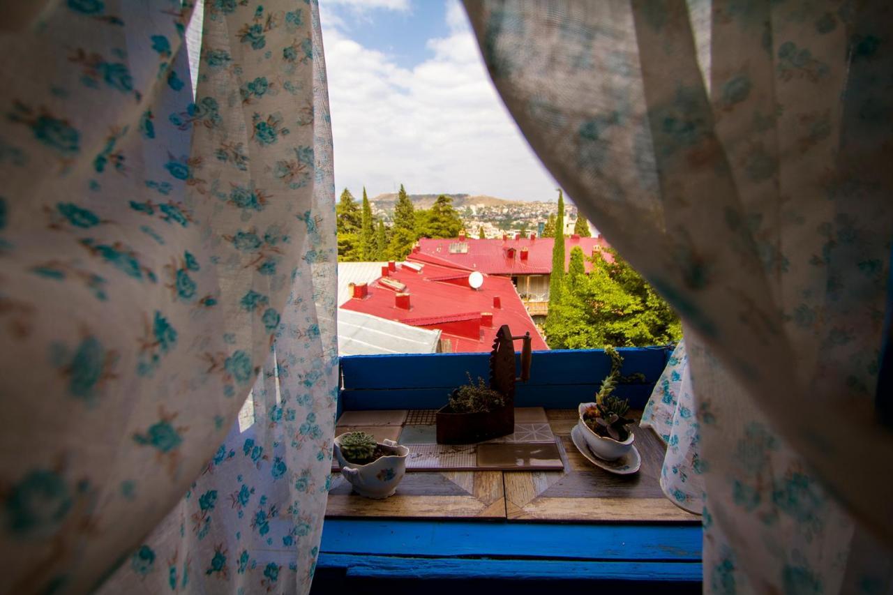Royz Hostel Tbilisi Bagian luar foto