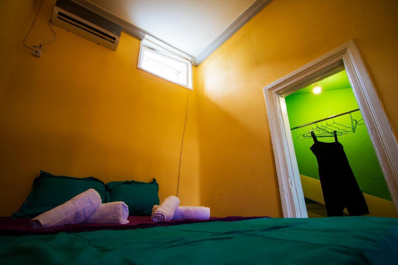 Royz Hostel Tbilisi Bagian luar foto