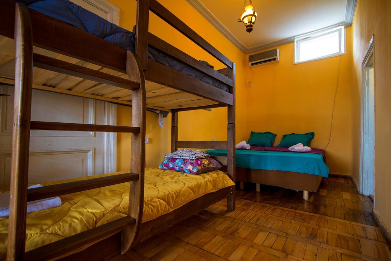 Royz Hostel Tbilisi Bagian luar foto