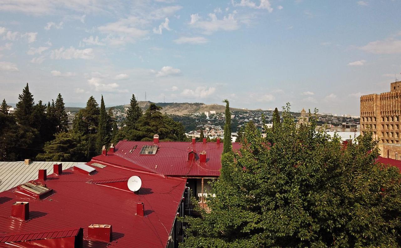 Royz Hostel Tbilisi Bagian luar foto